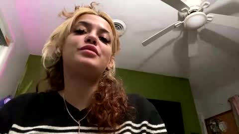 Snapshot of bunnibaby333 chatting on 09.22.25 bunnibaby333 online show from 09.22.25