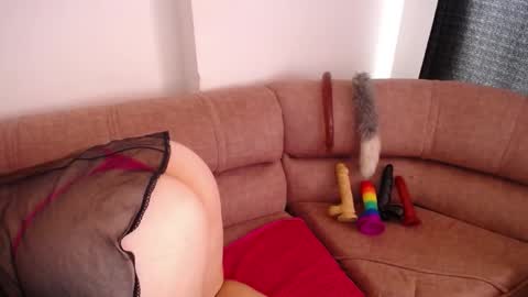 Snapshot of bunny_hoot chatting on 02.24.25 NINA online show from 02.24.25