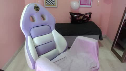 Snapshot of bunny_poison chatting on 10.29.25 ... . . ... online show from 10.29.25