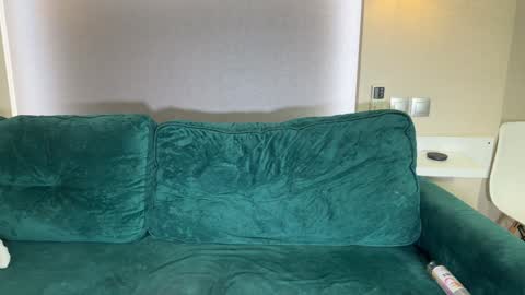 Bonny and Clide  Help us by thumbs up  online show from 12.05.25