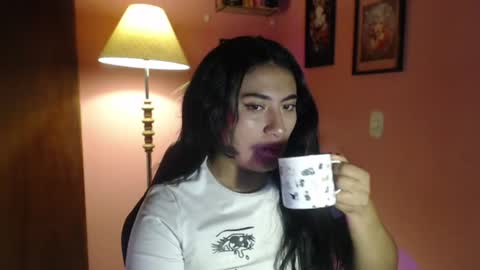 bunnyEmilyR0s33 online show from 06.25.26