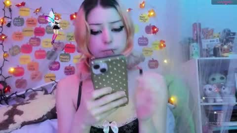 Snapshot of bunnyislewd chatting on 11.17.25 bunnyislewd online show from 11.17.25