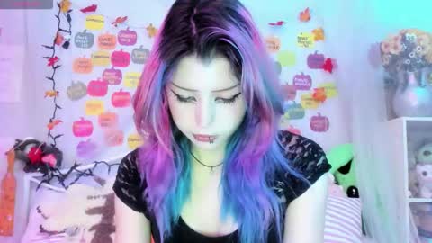 Snapshot of bunnyislewd chatting on 11.25.25 bunnyislewd online show from 11.25.25