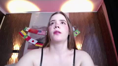 Snapshot of bunnyleahxxx chatting on 06.18.26 ANASTASIA online show from 06.18.26