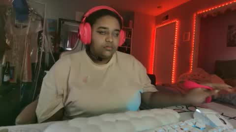 Bunnygirl Onyx online show from 12.19.25