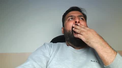 Hairy Arabian online show from 02.08.25