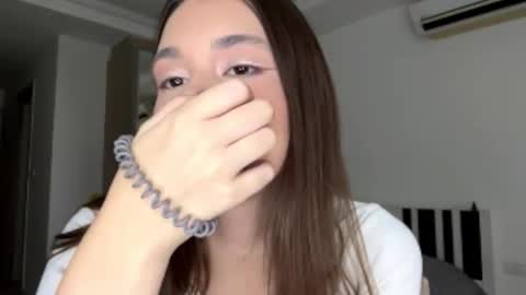 Snapshot of burmahimes chatting on 02.12.26 Nica online show from 02.12.26