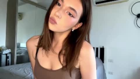 Snapshot of burmahimes chatting on 02.24.26 Nica online show from 02.24.26