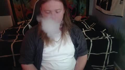 Snapshot of burningflute chatting on 02.19.25 burningflute online show from 02.19.25