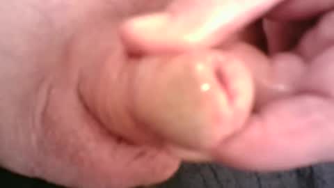 Snapshot of burnside13 chatting on 11.08.25 Hamish online show from 11.08.25