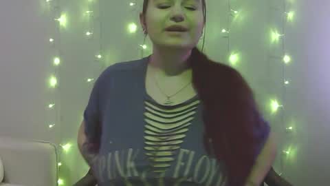 Snapshot of busteebetty chatting on 02.17.26 busteebetty online show from 02.17.26