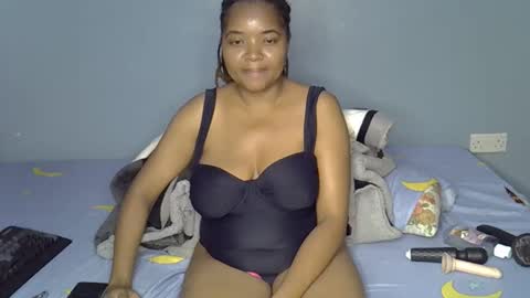 busty kenzi online show from 06.02.26