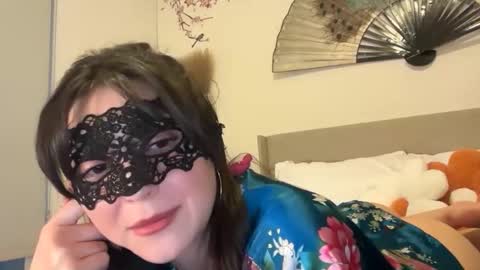 busy_bee69 online show from 03.12.26