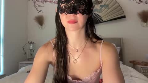 busy_bee69 online show from 05.16.26