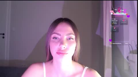 Lauren online show from 12.03.25