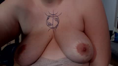 Mary online show from 04.24.26