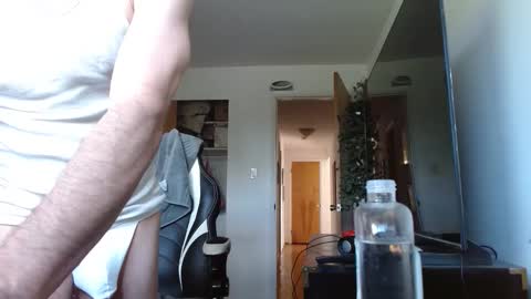 Snapshot of bwall1425 chatting on 04.16.26 bwall1425 online show from 04.16.26