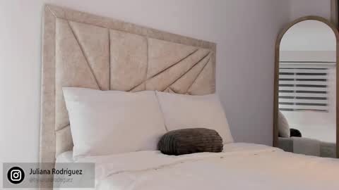    online show from 09.25.25