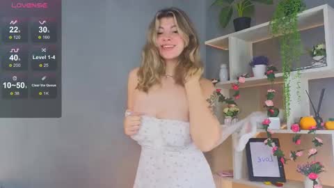 Snapshot of byteblush chatting on 12.07.24 Kira online show from 12.07.24