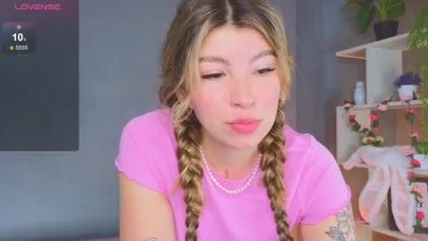 Snapshot of byteblush chatting on 01.06.25 Kira online show from 01.06.25