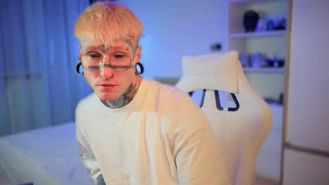 c10h15on online show from 01.10.26