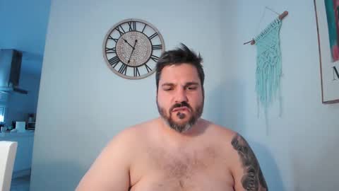 Snapshot of c66752837 chatting on 05.26.26 clark kent online show from 05.26.26