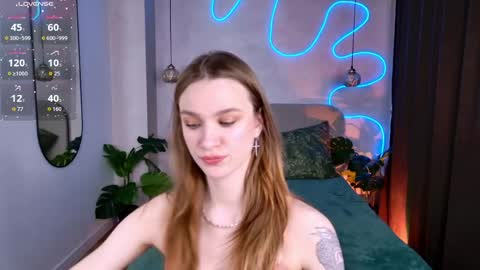 Polly online show from 04.02.26