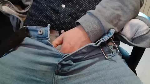 Snapshot of cafetabac chatting on 01.06.25 cafetabac online show from 01.06.25