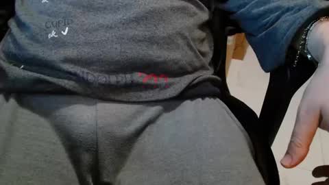 Snapshot of cafetabac chatting on 01.10.25 cafetabac online show from 01.10.25