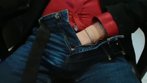 Snapshot of cafetabac chatting on 02.15.25 cafetabac online show from 02.15.25