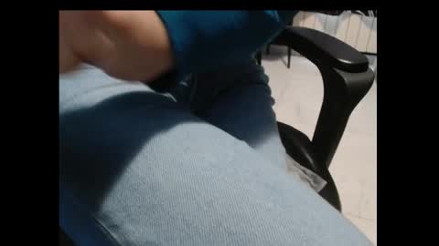 Snapshot of cafetabac chatting on 11.02.25 cafetabac online show from 11.02.25