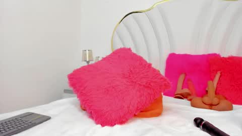 Cahitlin  online show from 02.28.25