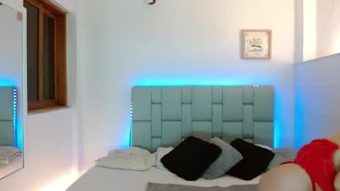 Cailyn Independent model online show from 12.02.25