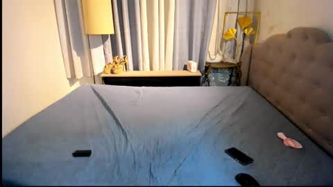 C A I T L Y N online show from 11.02.25