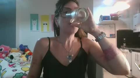 calentandotee online show from 04.02.26