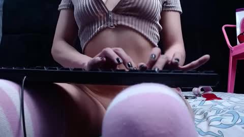 Snapshot of calipso_swet chatting on 12.20.24 Calipso Swet online show from 12.20.24