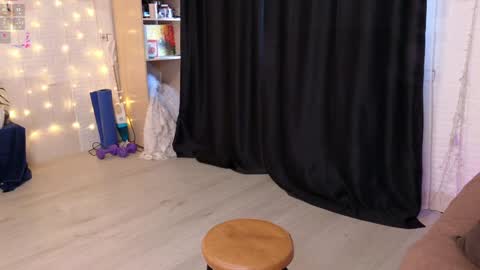 Snapshot of call_me_dasha chatting on 02.07.25 Dasha inst dasha is nice online show from 02.07.25