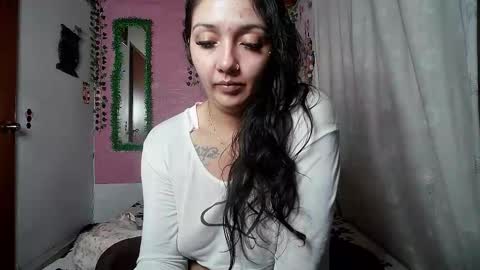 Snapshot of callme_lolas chatting on 01.08.26 paula online show from 01.08.26