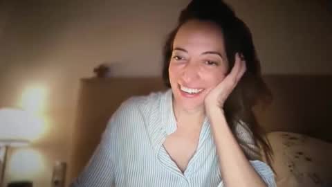 Crazy Happy Me online show from 03.17.26