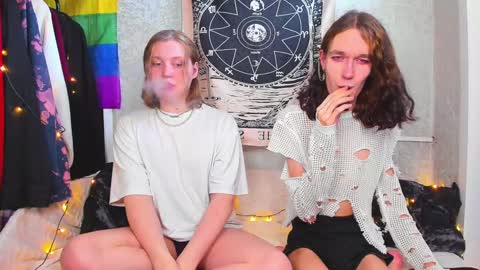 Snapshot of calvin_kevin_grem chatting on 02.01.25 Calvin Kevin Grem online show from 02.01.25