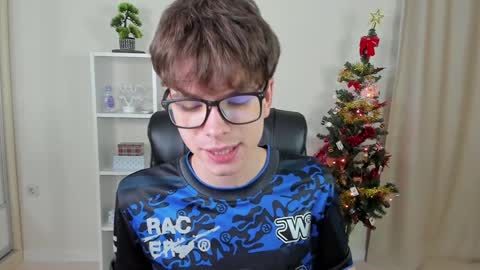 Hey I am Calvin  online show from 12.14.24