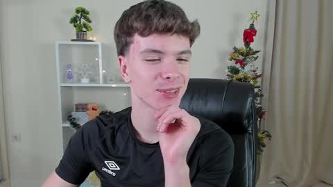 Hey I am Calvin  online show from 12.17.24