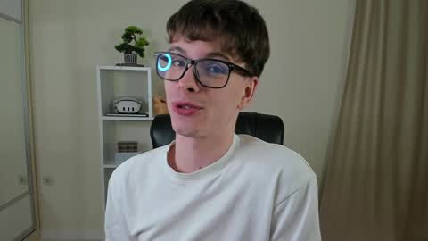 Hey I am Calvin  online show from 01.21.25