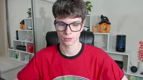 Hey I am Calvin  online show from 02.21.25