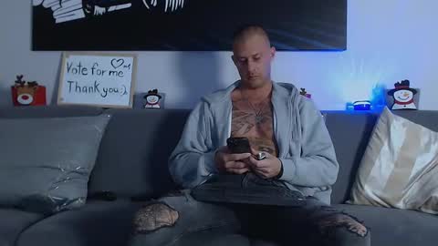 Snapshot of calvinhunt69 chatting on 12.18.24 Calvin online show from 12.18.24