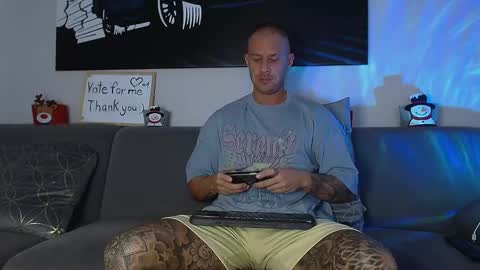 Snapshot of calvinhunt69 chatting on 12.21.24 Calvin online show from 12.21.24