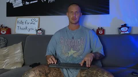 Snapshot of calvinhunt69 chatting on 12.21.24 Calvin online show from 12.21.24