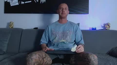 Snapshot of calvinhunt69 chatting on 01.03.25 Calvin online show from 01.03.25