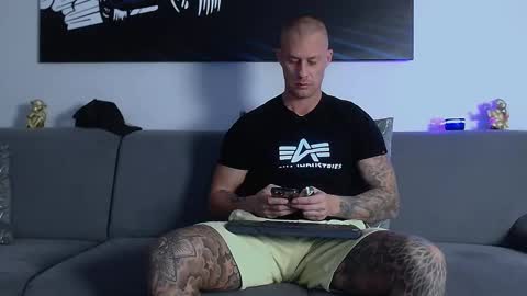 Snapshot of calvinhunt69 chatting on 01.18.25 Calvin online show from 01.18.25