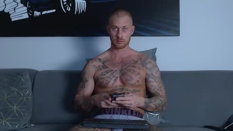 Snapshot of calvinhunt69 chatting on 02.18.25 Calvin online show from 02.18.25